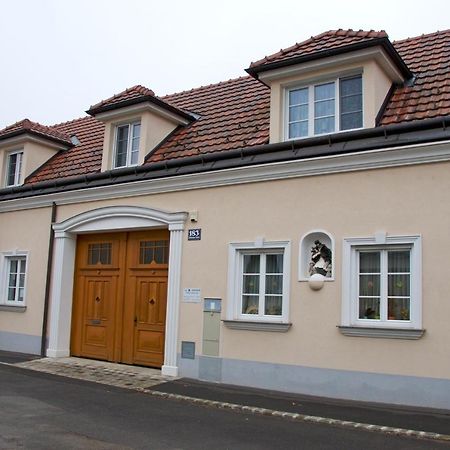 Privatzimmer Familie Schwarz Виена Екстериор снимка