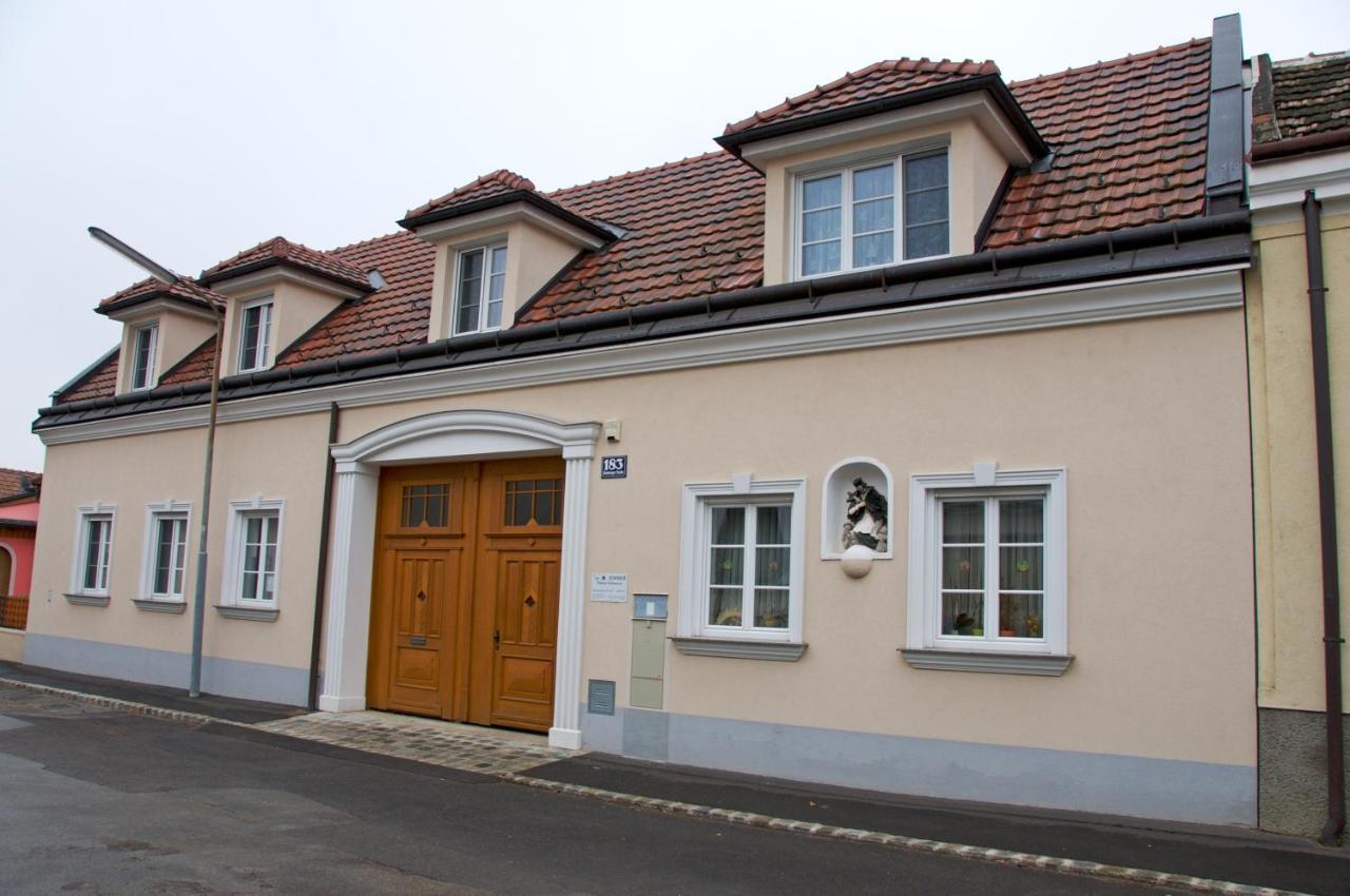 Privatzimmer Familie Schwarz Виена Екстериор снимка